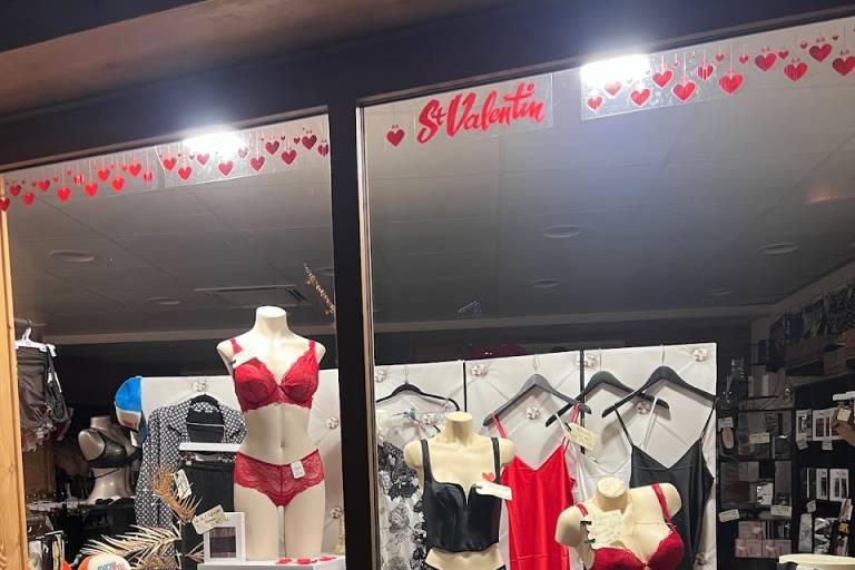 Les Secrets D'Hel'Style / lingerie boutique image2