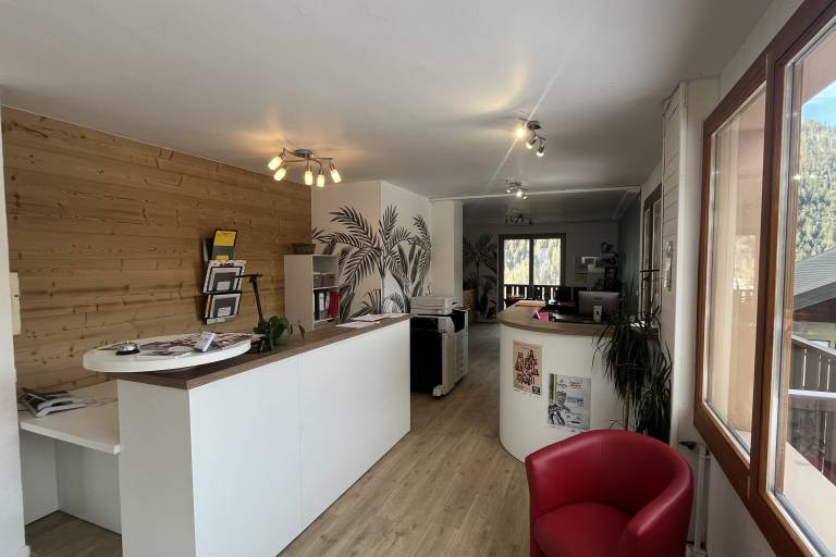 Agence Immobilière du Val image1