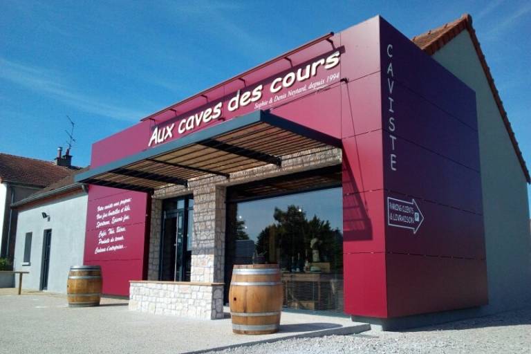Aux Caves des Cours image1