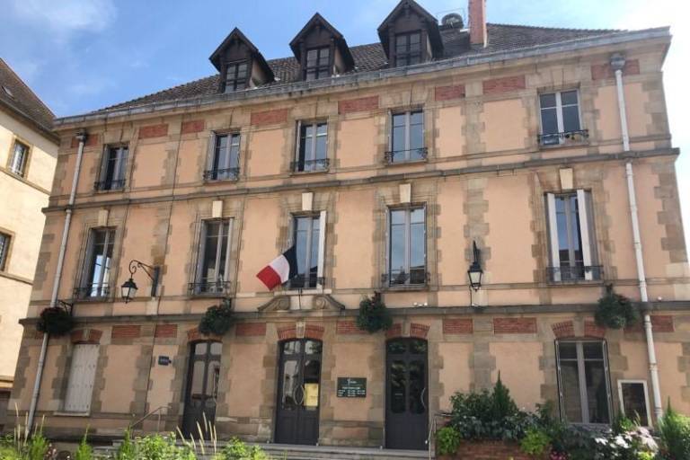 Mairie d'Yzeure image1