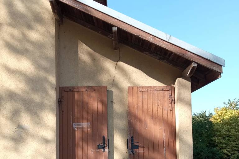 Toilettes publiques et eau potable, Champagneux image1