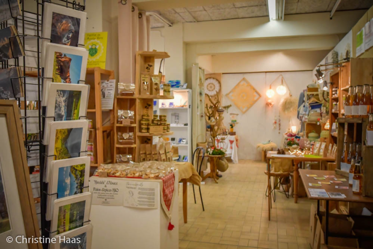 Art'Terre Coeur des Bauges - magasin artisans et producteurs image1