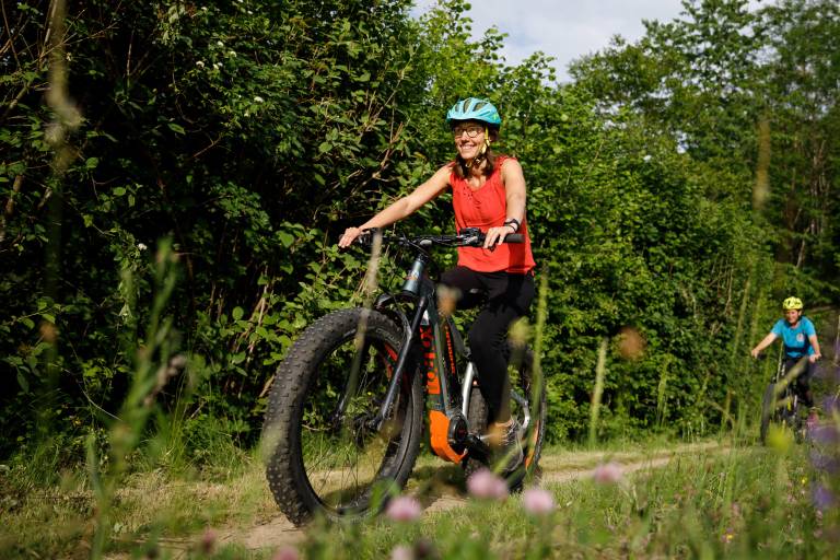 Expérience Vélo, randonnée en VTT électrique et activités de groupe et team building image1