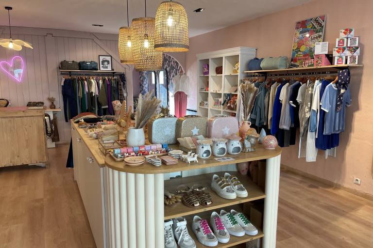 Le Boudoir family store image1