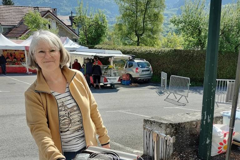 Precious gems image1