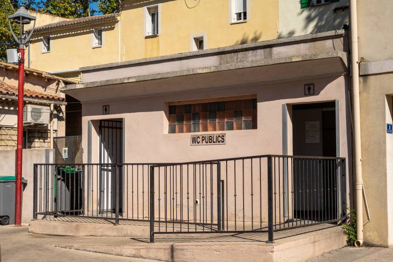 Toilettes publiques Parking Gabriel Péri image1