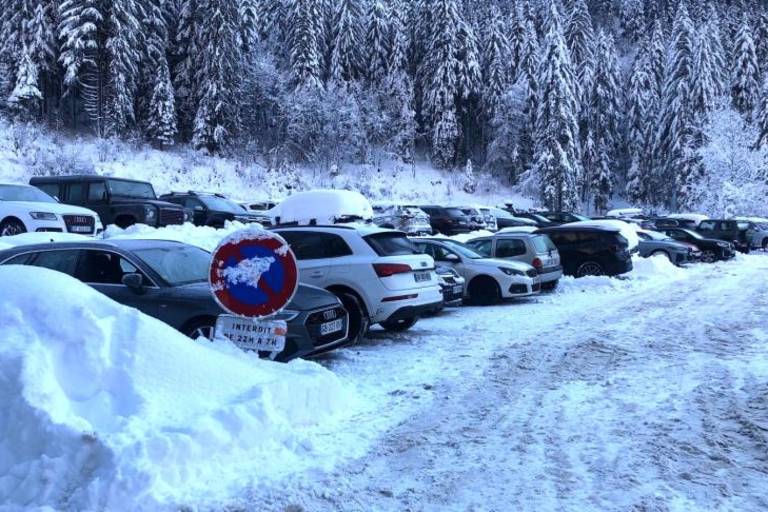 Parking - Les Prodains image1
