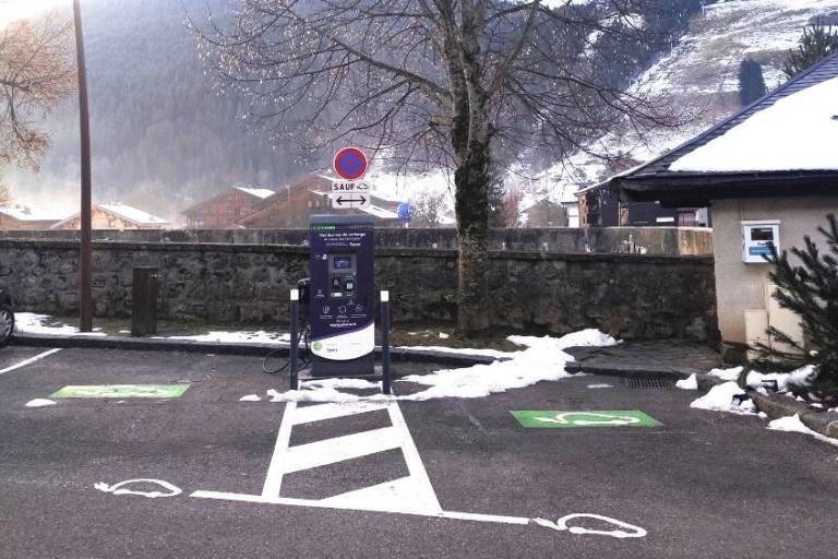 Electric vehicle charging station La Chapelle d'Abondance church image2