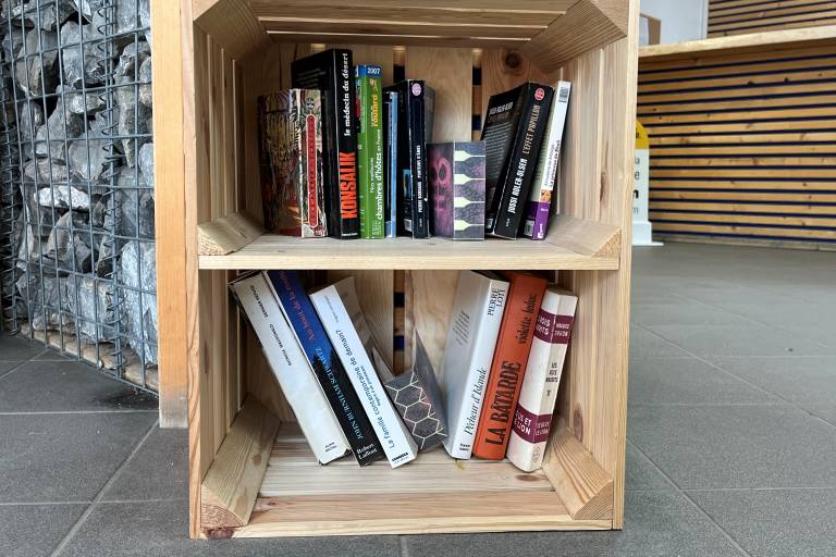 Book box image2