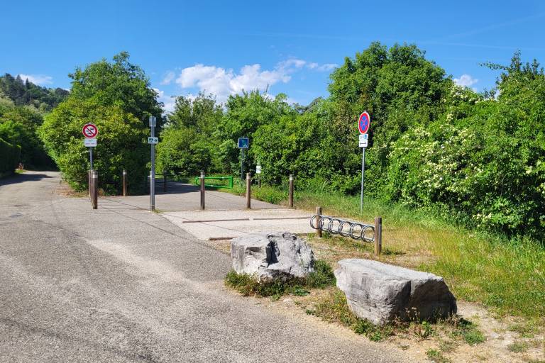 disabled parking Via Ardèche image1