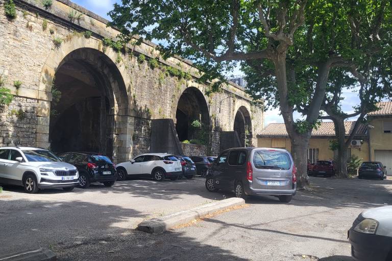 Parking du Champ du Lavoir  - centre-ville image2
