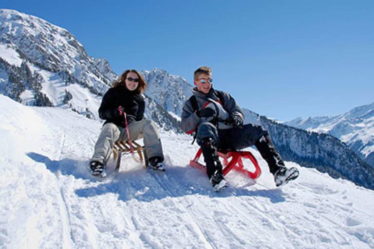 Night sledging image1