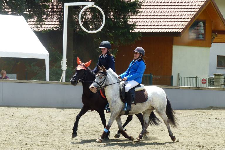 Thônes Horse Riding image2