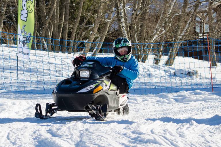 Electric snowmobile initiation image1