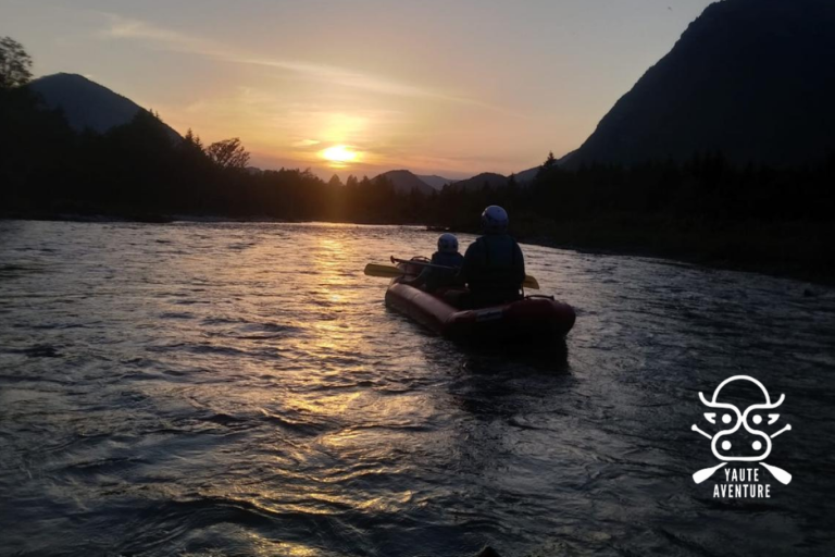 Descente nocturne (rafting, tubing, canoraft + repas) image1