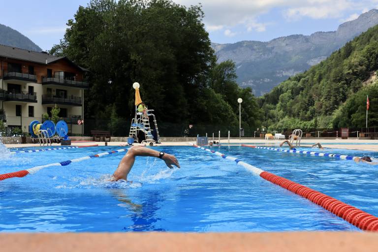 Cours de natation pour enfants à la piscine de Thônes image1