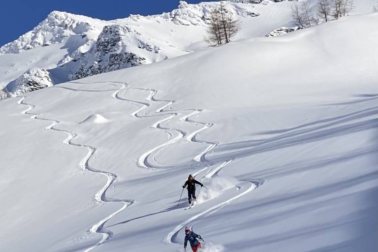 Hors piste & Héliski avec Snocool image1