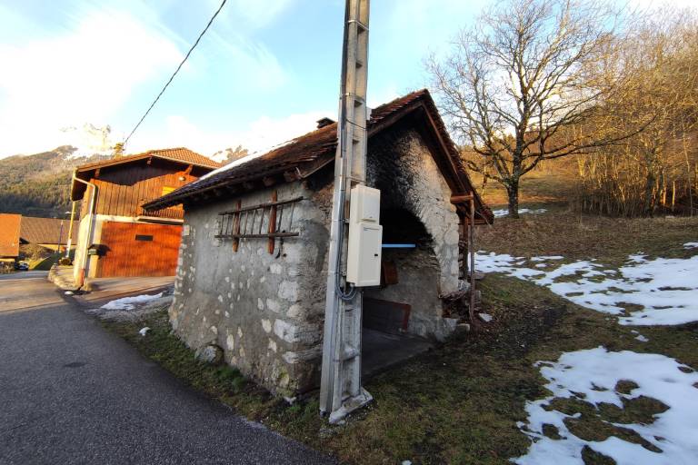 Rovagny municipal oven image2