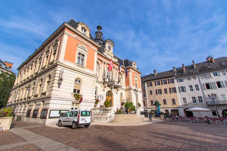 Hôtel de Ville image1