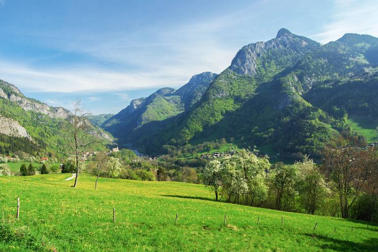 Randonnée pédestre : de hameaux en villages image1