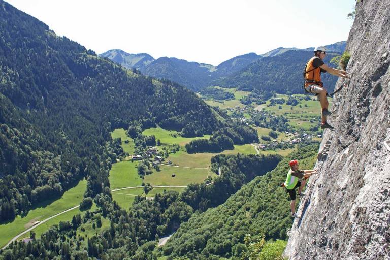 Voie de la Tête de l'Eléphant - Rocher de la Chaux image1