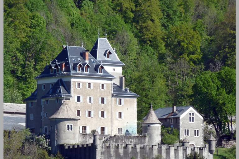 Sentier de randonnée - L'herbette depuis le château de Beauregard image1