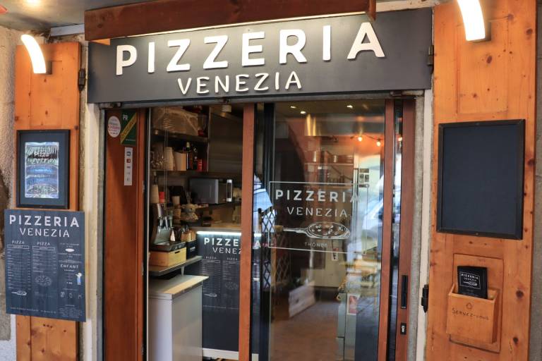 Pizzeria Venezia image2