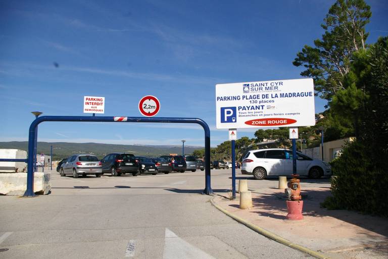 Parking Madrague Plage image1