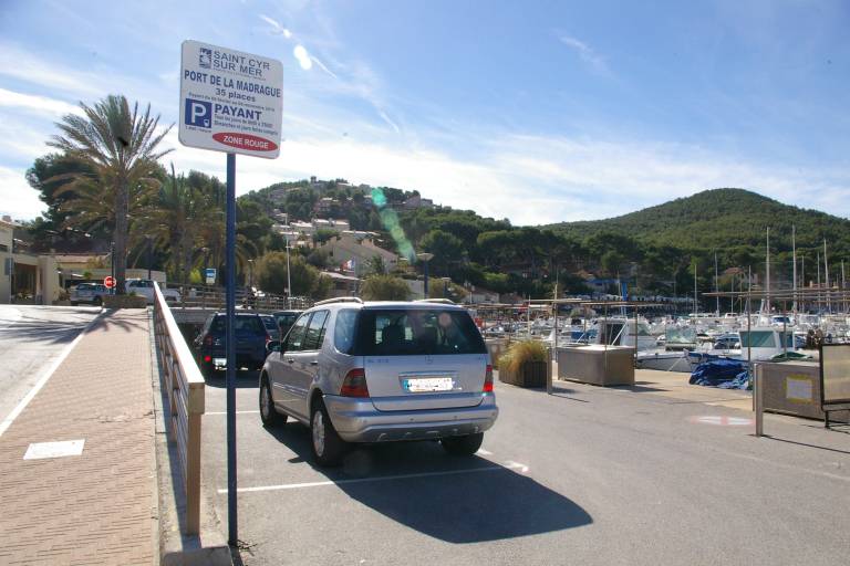 Parking Madrague Port image1