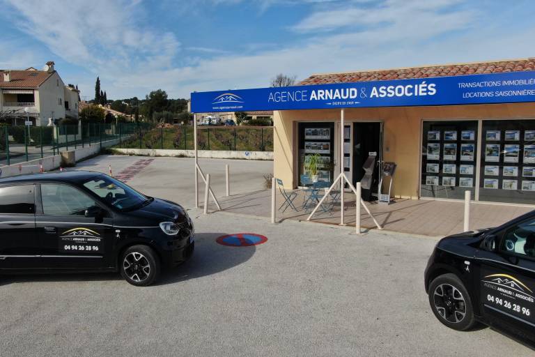 Agence Arnaud & Associés Avenue de la Mer image1