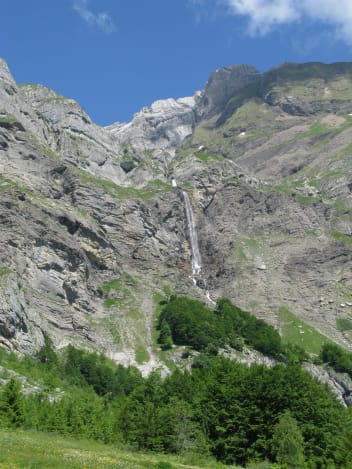 image La Cascade des Fours (waterfall) + services/activities/1066/9251027