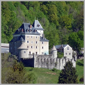 image Sentier de randonnée pédestre - L'herbette depuis le château de Beauregard + services/activity_routes/937/17611202