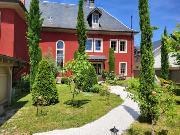 image Le Clos Montagny 1 + services/rental_accommodation/8349/16835578