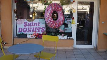 image Saint Donuts + services/shops_and_services/12037/20164307