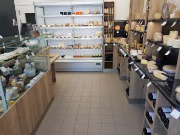 image Fromagerie de la Sioule + services/shops_and_services/22961/15527237