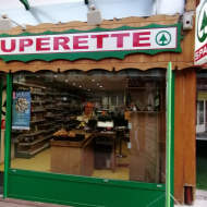 SPAR Deli Kat n Fred - Convenience store Local produce and roast chicken