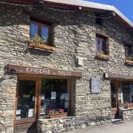 Les Touristes Bar Restaurant Kruidenier