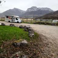 Aire de stationnement pour camping-car