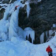 Cascade de glace et escalade hivernal