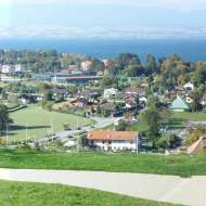 Panorama sur le Léman depuis la source Souriane