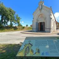 La Chapelle de Pigneux sur le Chemin de St Jacques de Compostelle