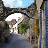 Commented visit by night