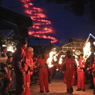 Torchlight descent by ESF instructors