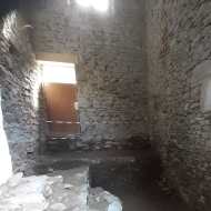 Fouilles archéologiques du bâtiment central du château des Sires de Faucigny