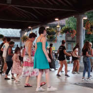 Introduction to country dancing