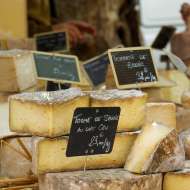 Marché nocturne hebdomadaire