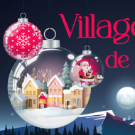 Strolling: Santa Claus passes by