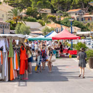 Summer Provençal market of Port de la Madrague