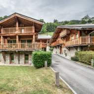 Chalet Rose