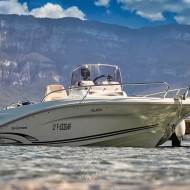 MF Boat: boat rentals